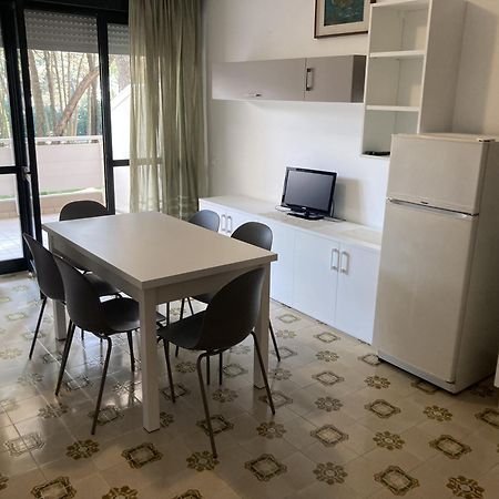 Appartamenti Meridiana Lignano Sabbiadoro Esterno foto