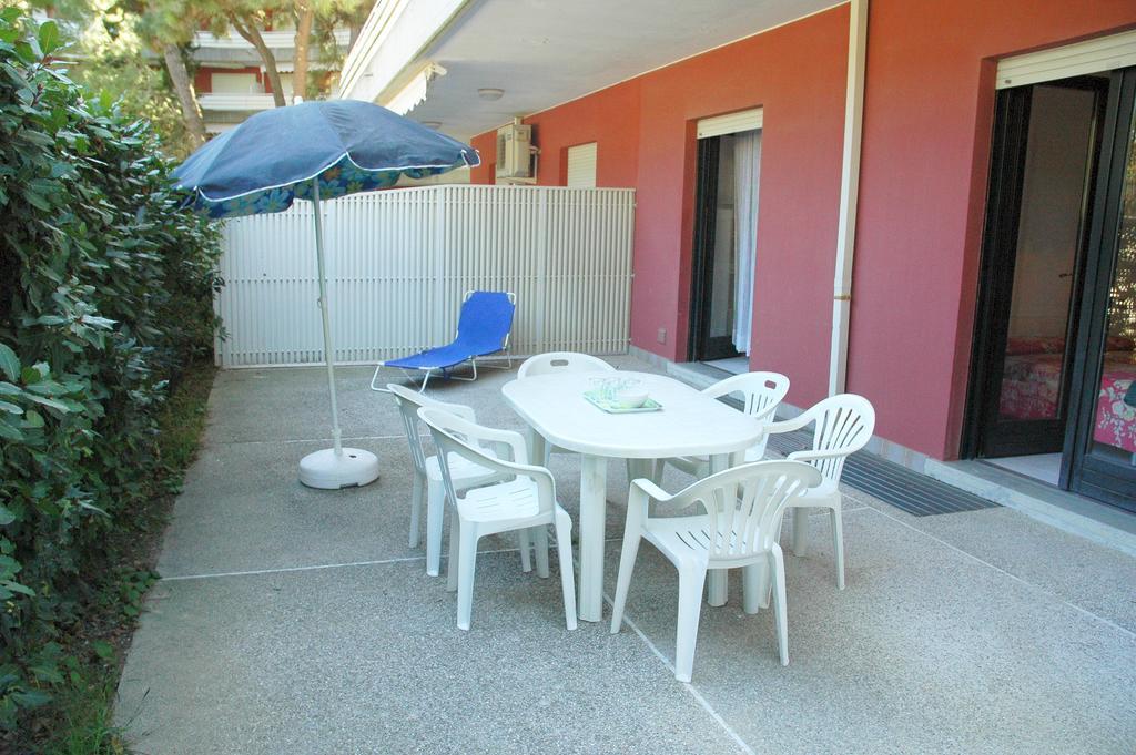 Appartamenti Meridiana Lignano Sabbiadoro Esterno foto